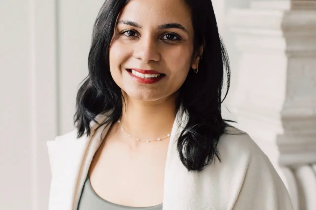 Regina D'cruz is a psychotherapist in Ontario